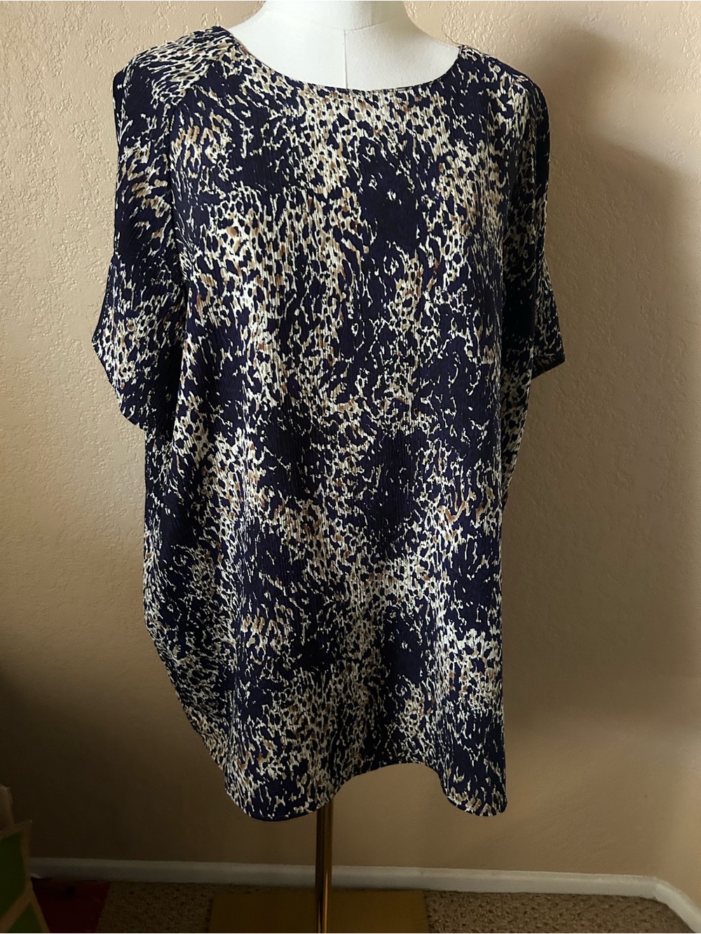 $15 Hill & Archer Women Black and Cream Abstract Print Short-Sleeve Blouse